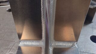 アルミ溶接　アルミ製缶